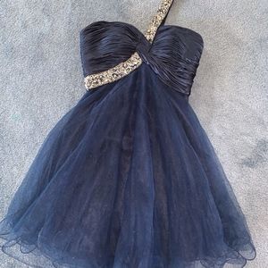 Dave & Johnny short blue homecoming dress size 3/4